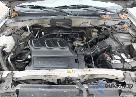 2002 Ford Escape Xlt из США, поврежденный, VIN 1FMYU03102KA69575